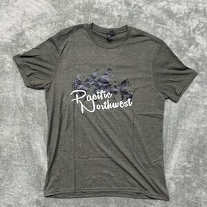 Pacific Northwest - PNW - Graphic T-shirt -‎ Size Large - Hunting - Men - Women